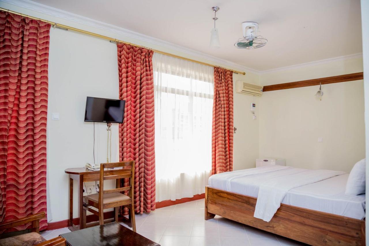 Kilimanjaro Crane Hotel Моши Екстериор снимка