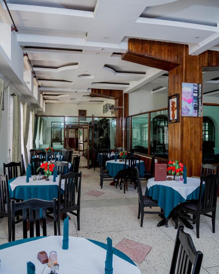 Kilimanjaro Crane Hotel Моши Екстериор снимка
