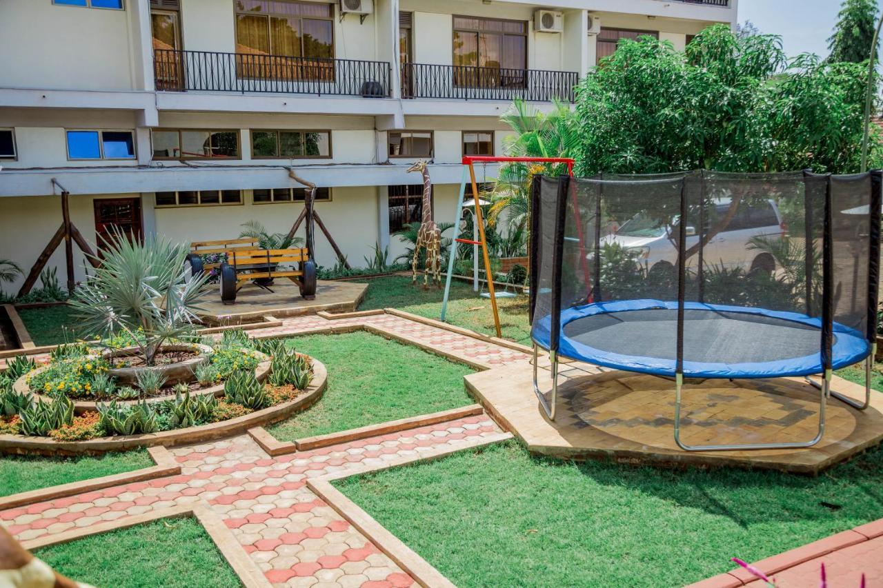 Kilimanjaro Crane Hotel Моши Екстериор снимка