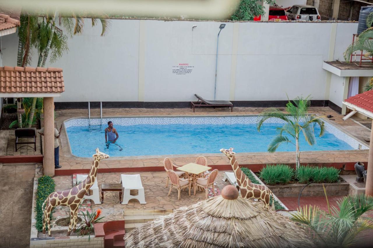 Kilimanjaro Crane Hotel Моши Екстериор снимка