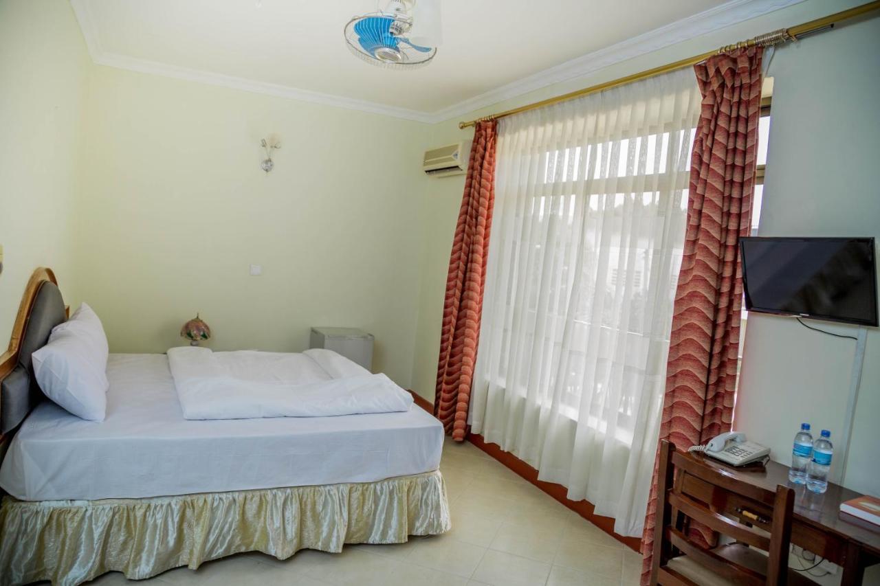 Kilimanjaro Crane Hotel Моши Екстериор снимка