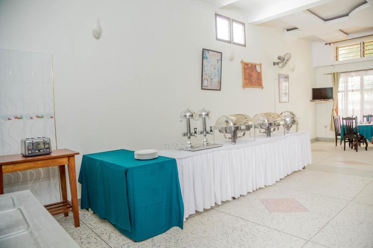 Kilimanjaro Crane Hotel Моши Екстериор снимка