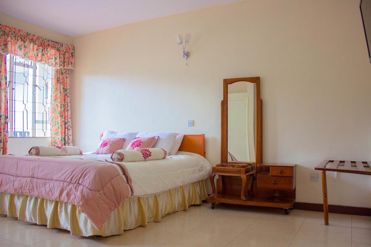 Kilimanjaro Crane Hotel Моши Екстериор снимка