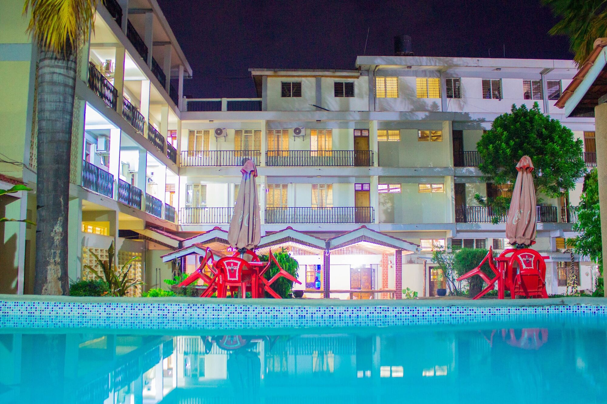 Kilimanjaro Crane Hotel Моши Екстериор снимка